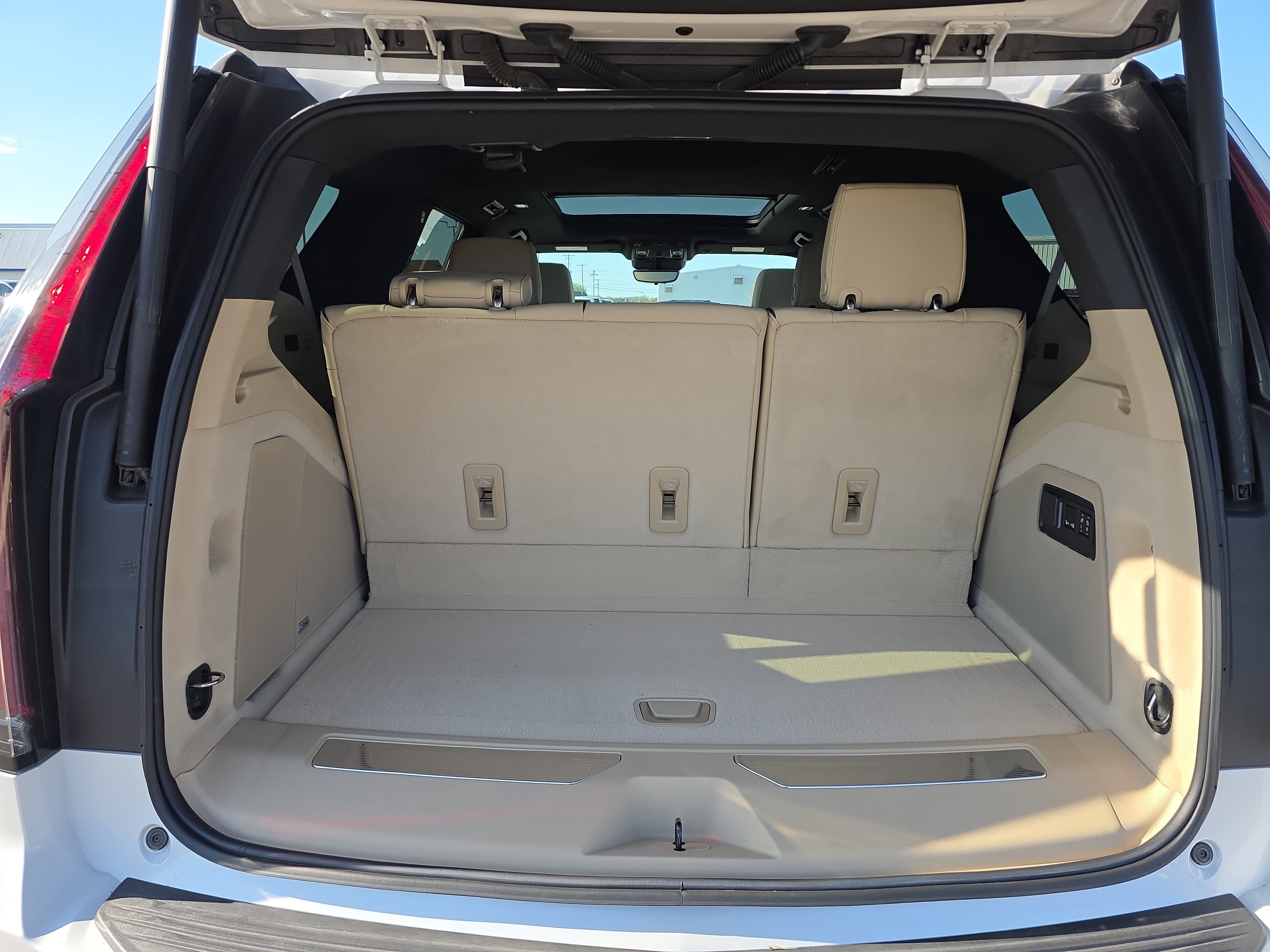 2022 Cadillac Escalade Premium Luxury
