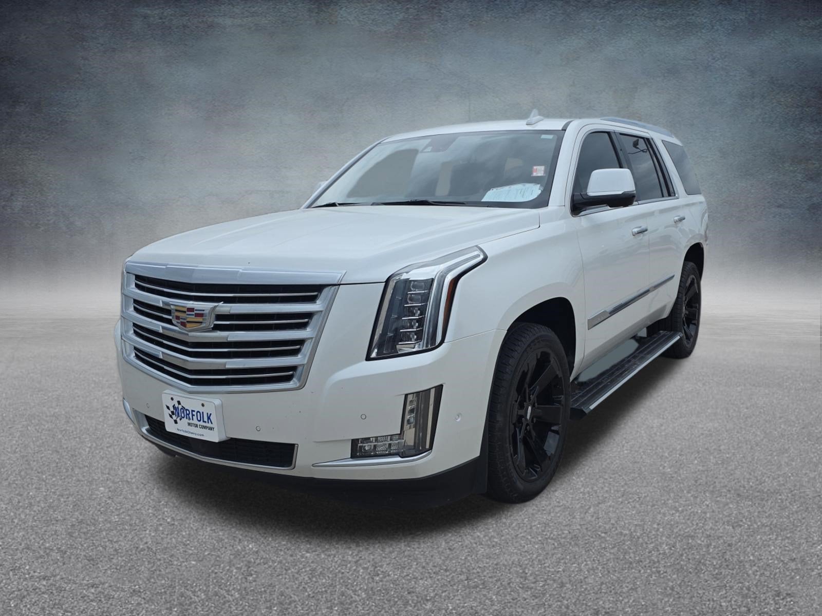 2017 Cadillac Escalade AWD Platinum's photo