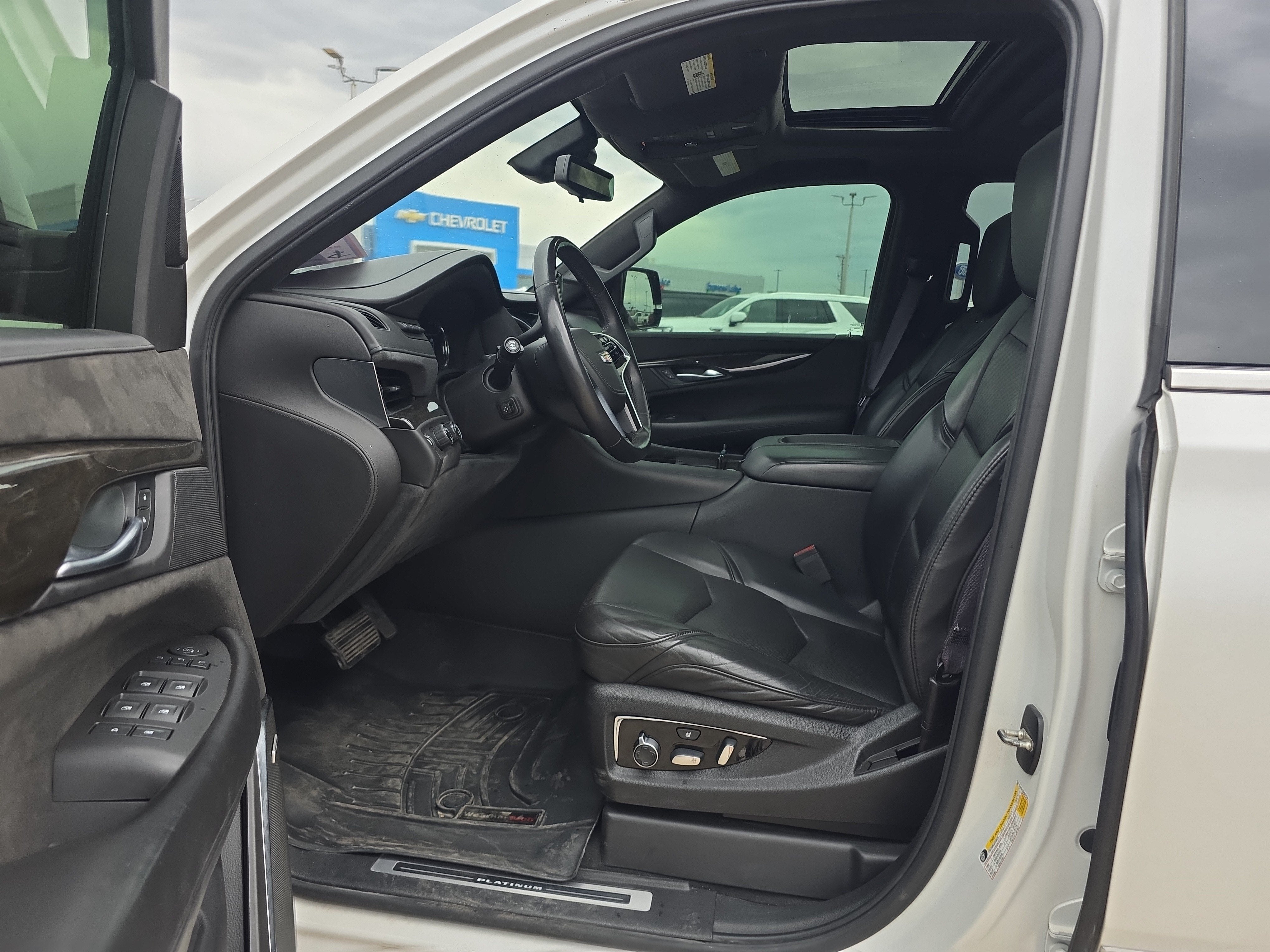 2017 Cadillac Escalade Platinum