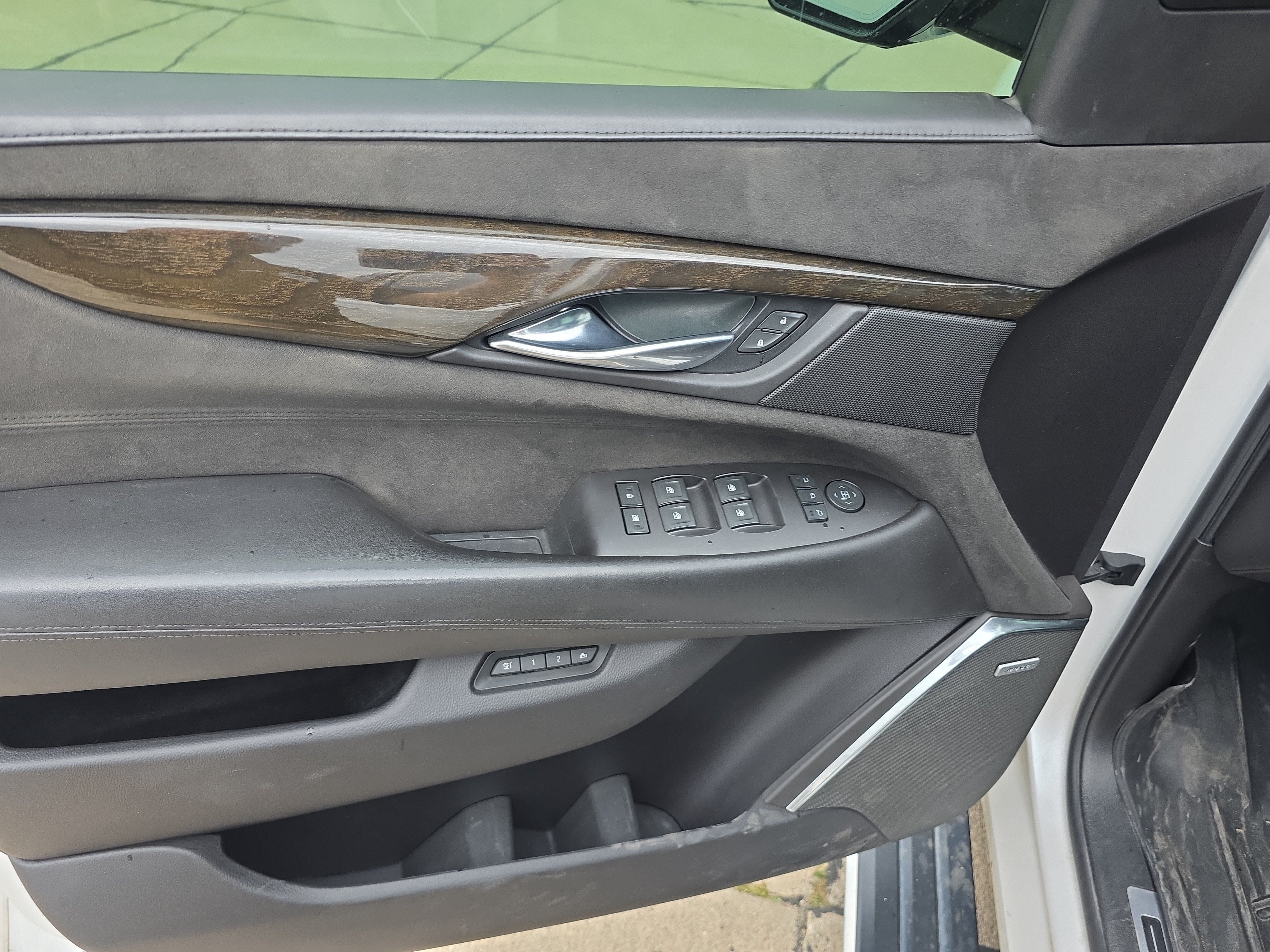2017 Cadillac Escalade Platinum