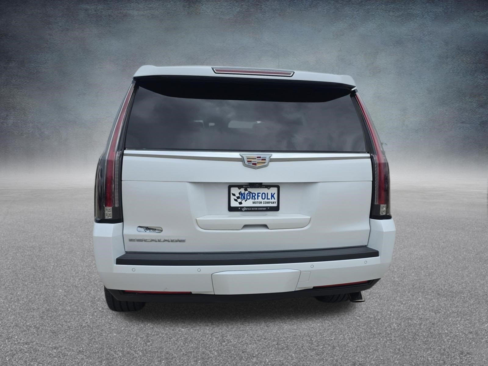 2017 Cadillac Escalade Platinum