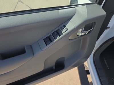 2017 Nissan Frontier SV