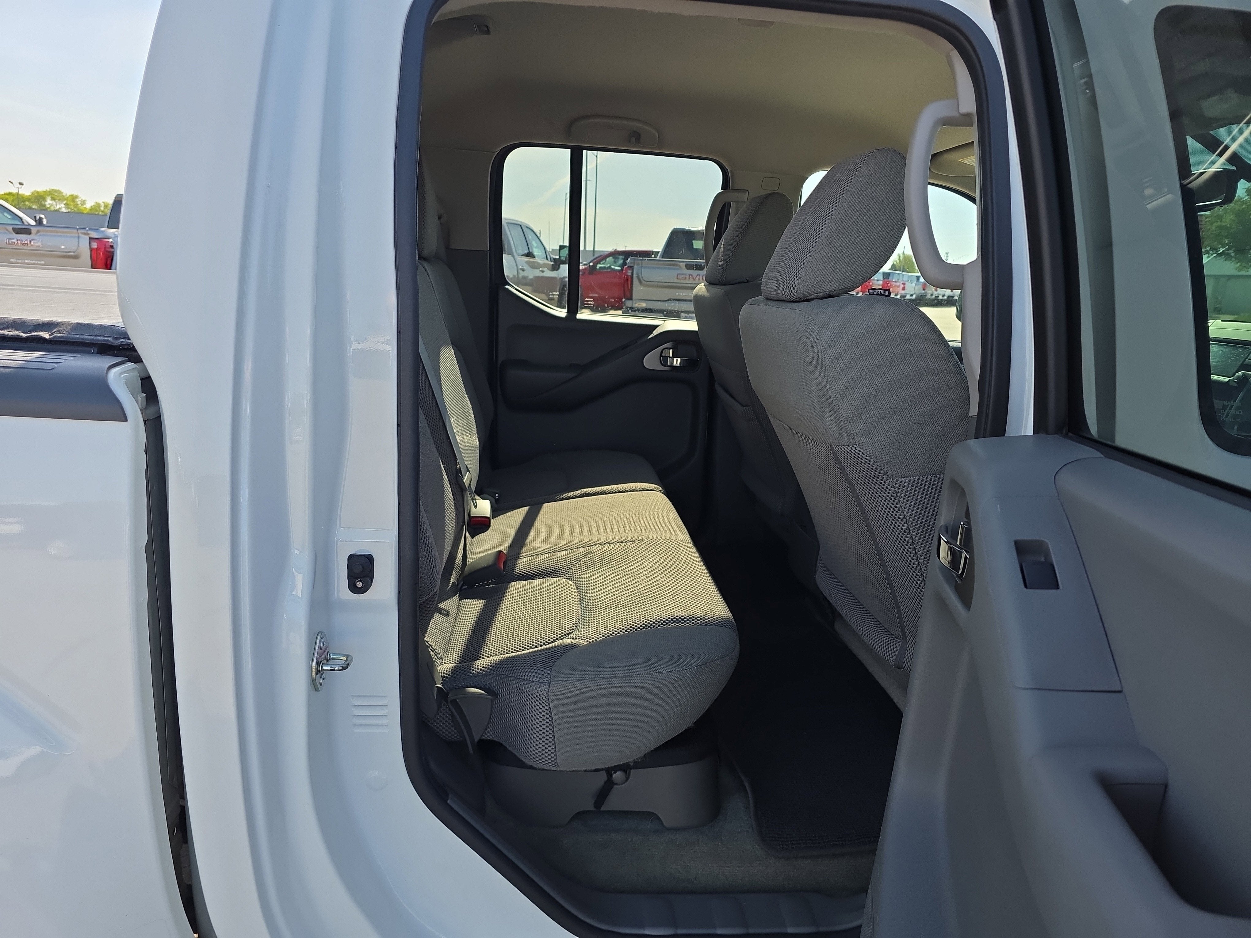2017 Nissan Frontier SV