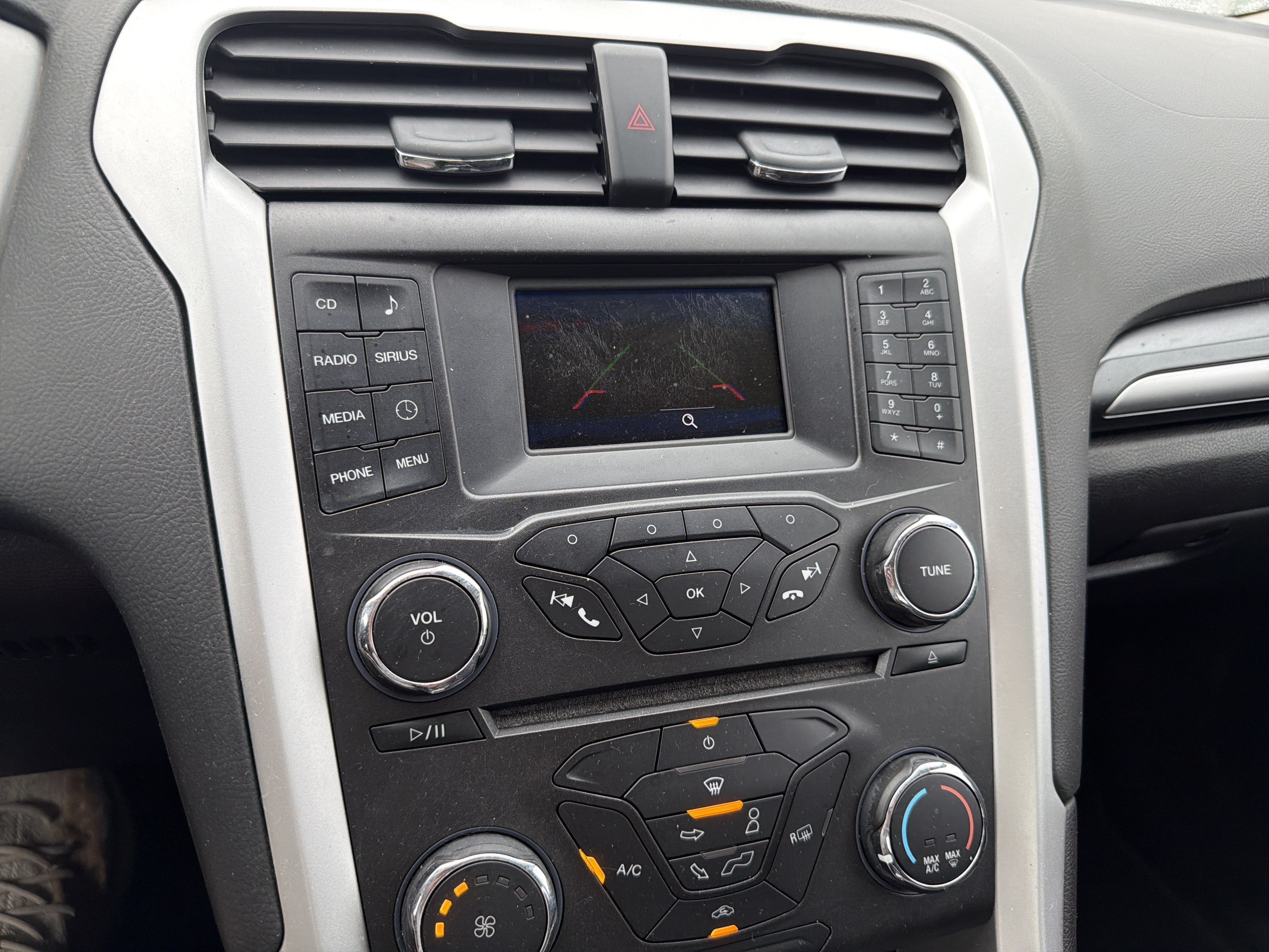 2016 Ford Fusion SE