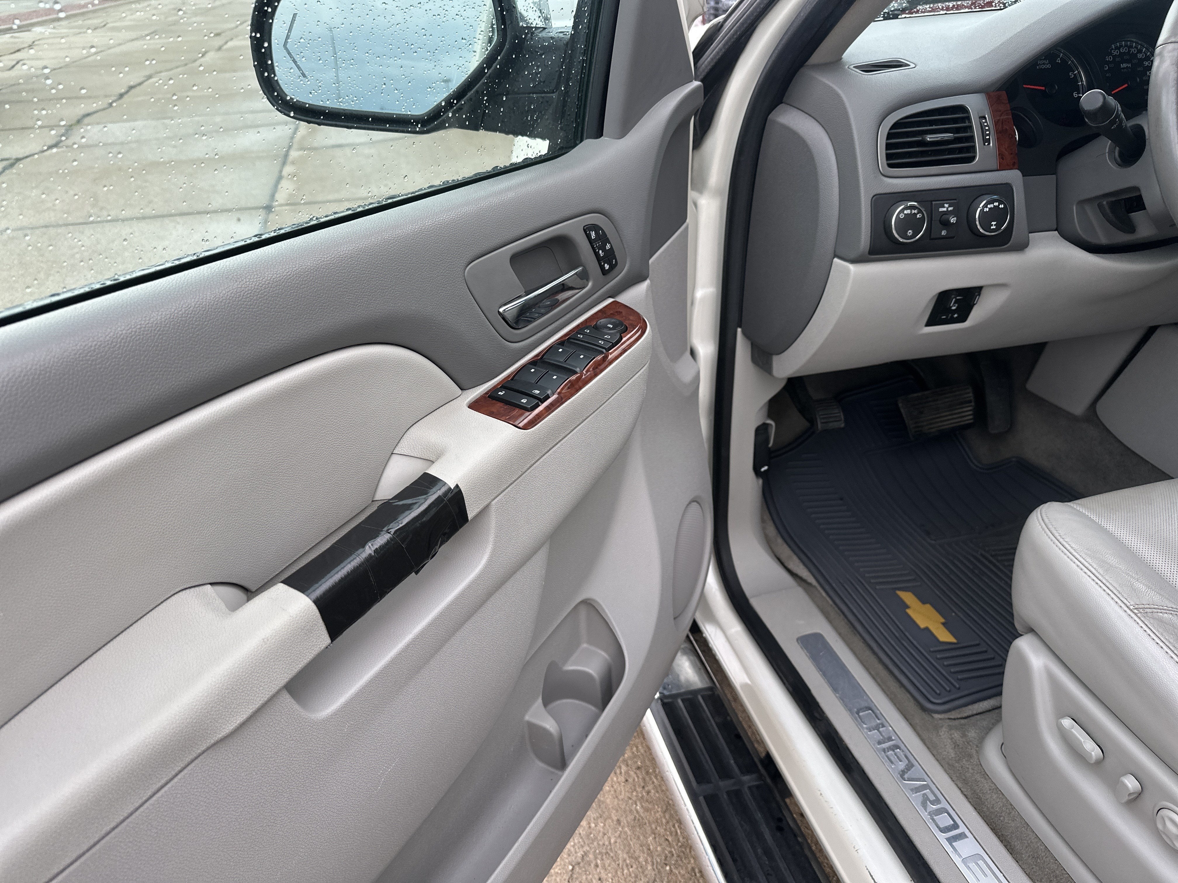 2013 Chevrolet Avalanche LTZ