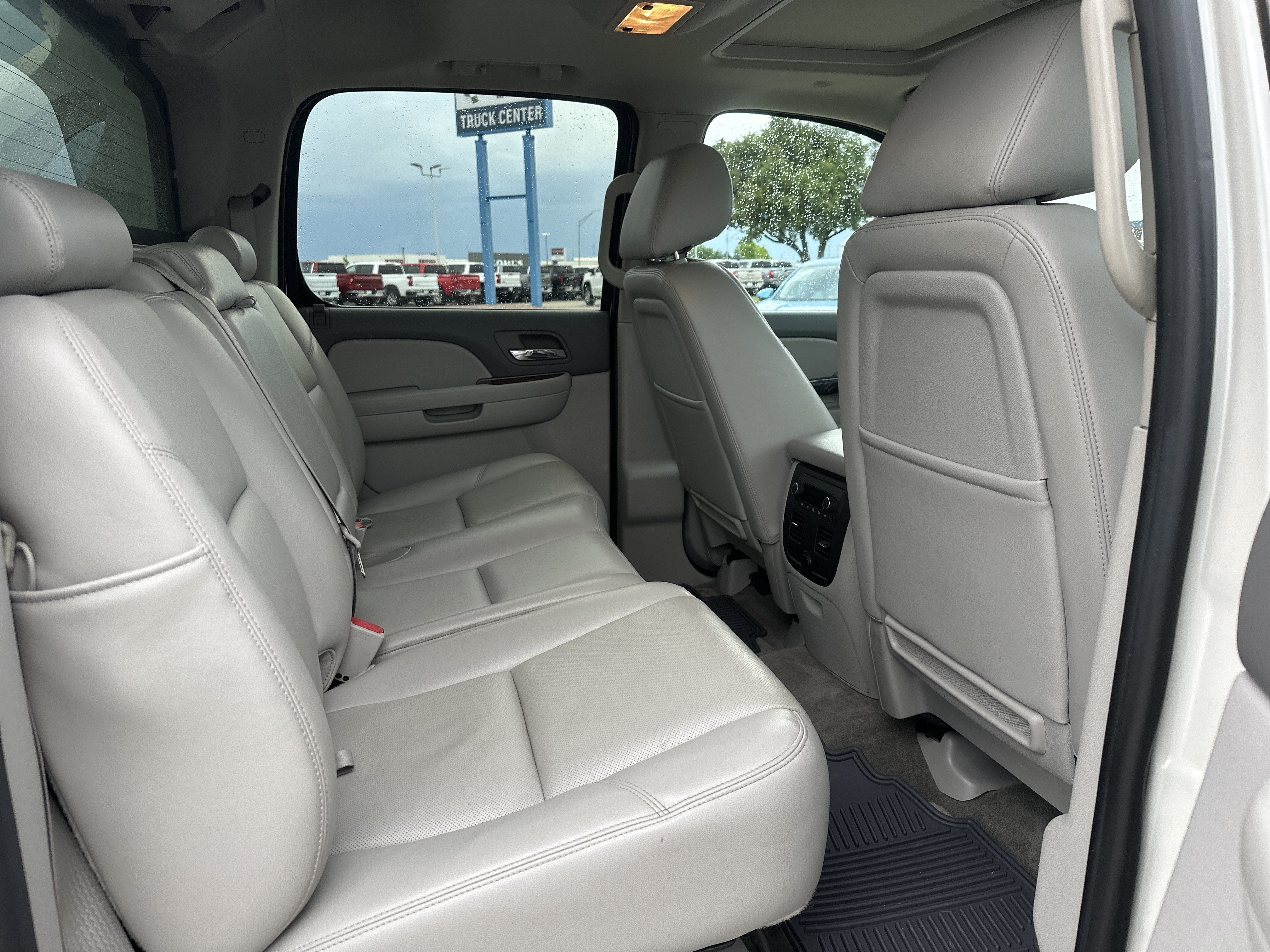 2013 Chevrolet Avalanche LTZ