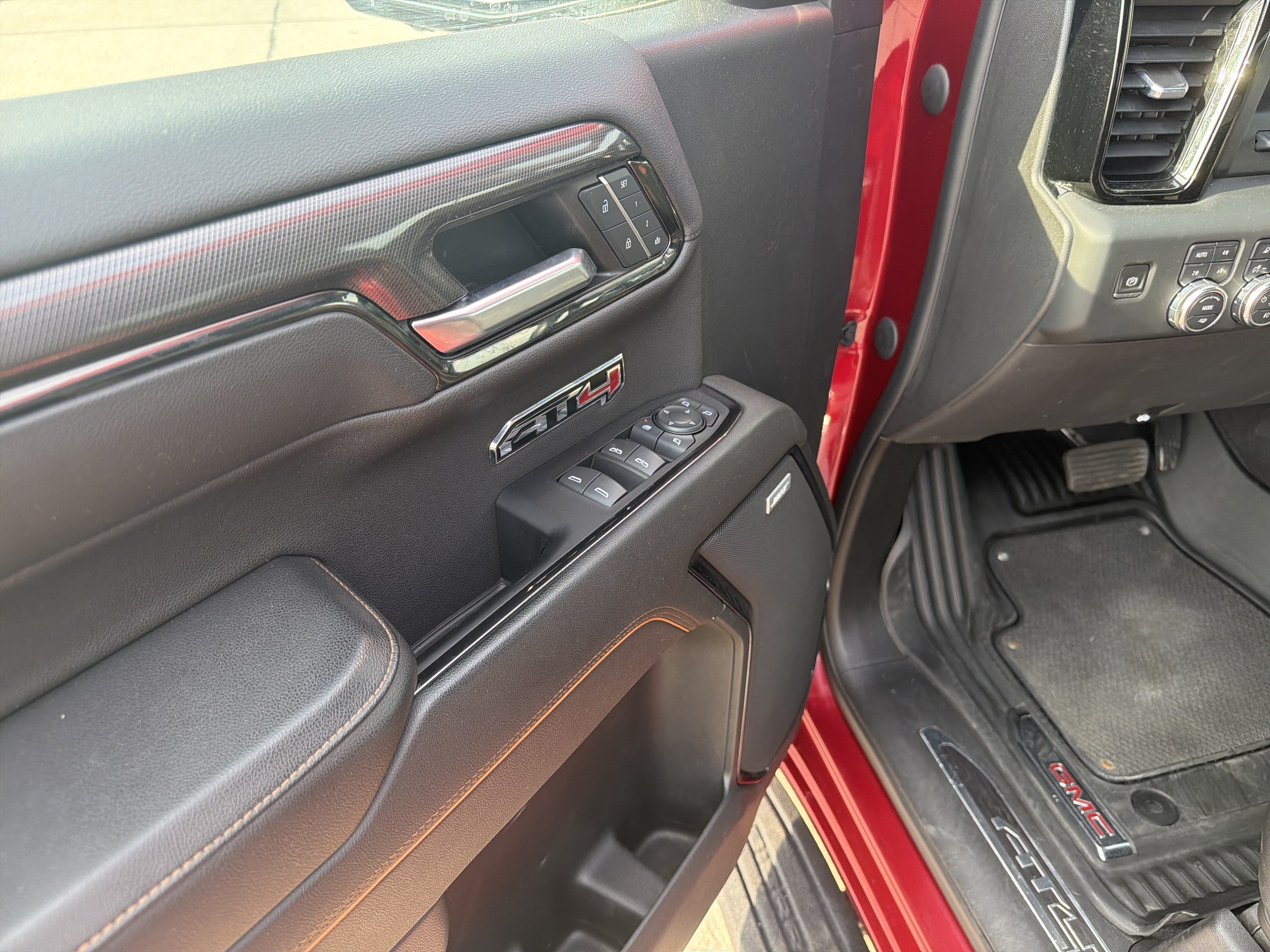 2022 GMC Sierra 1500 AT4