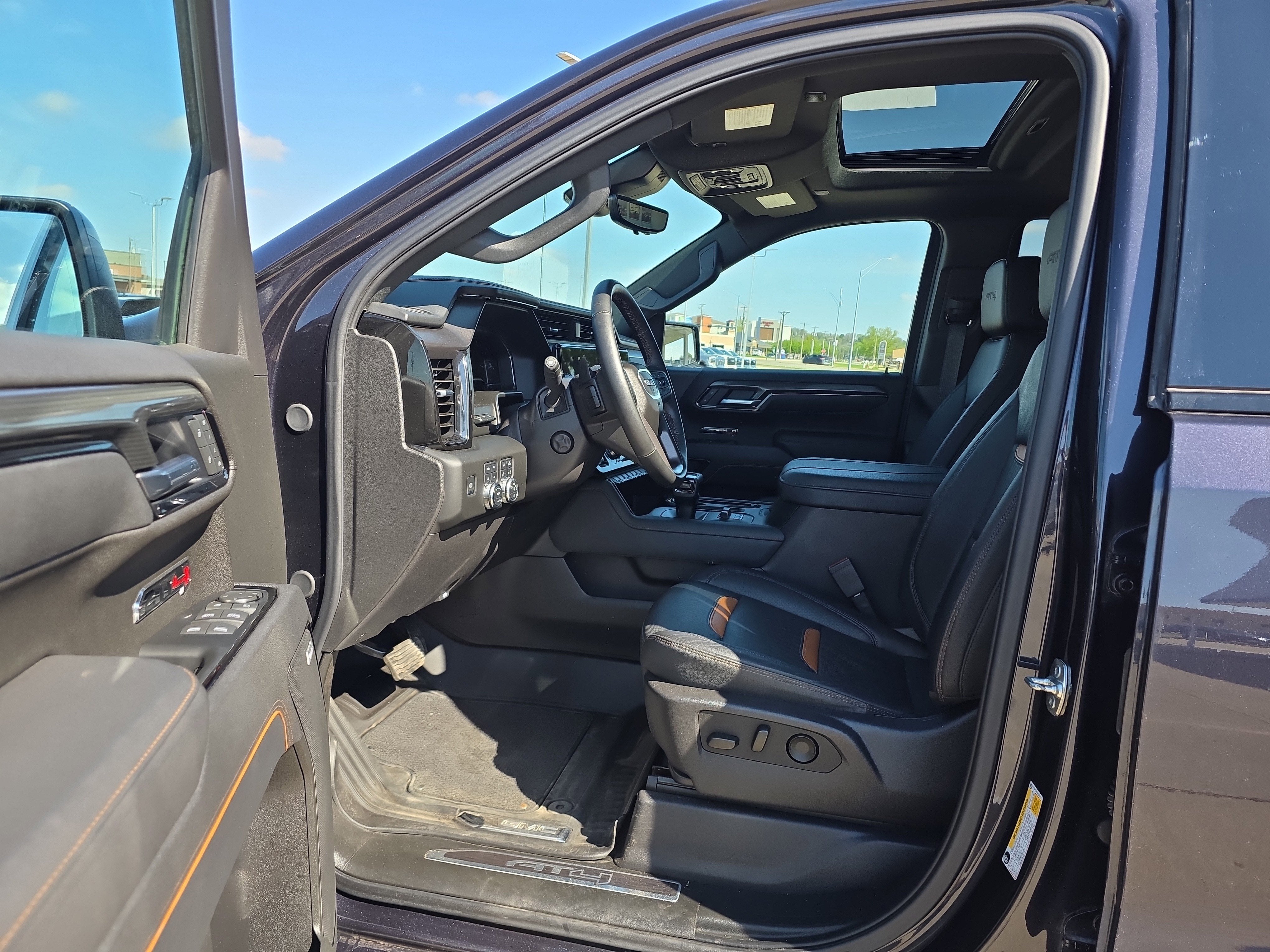 2025 GMC Sierra 1500 AT4