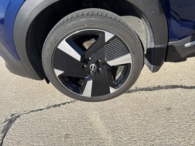 2025 Nissan Kicks SR Intelligent AWD