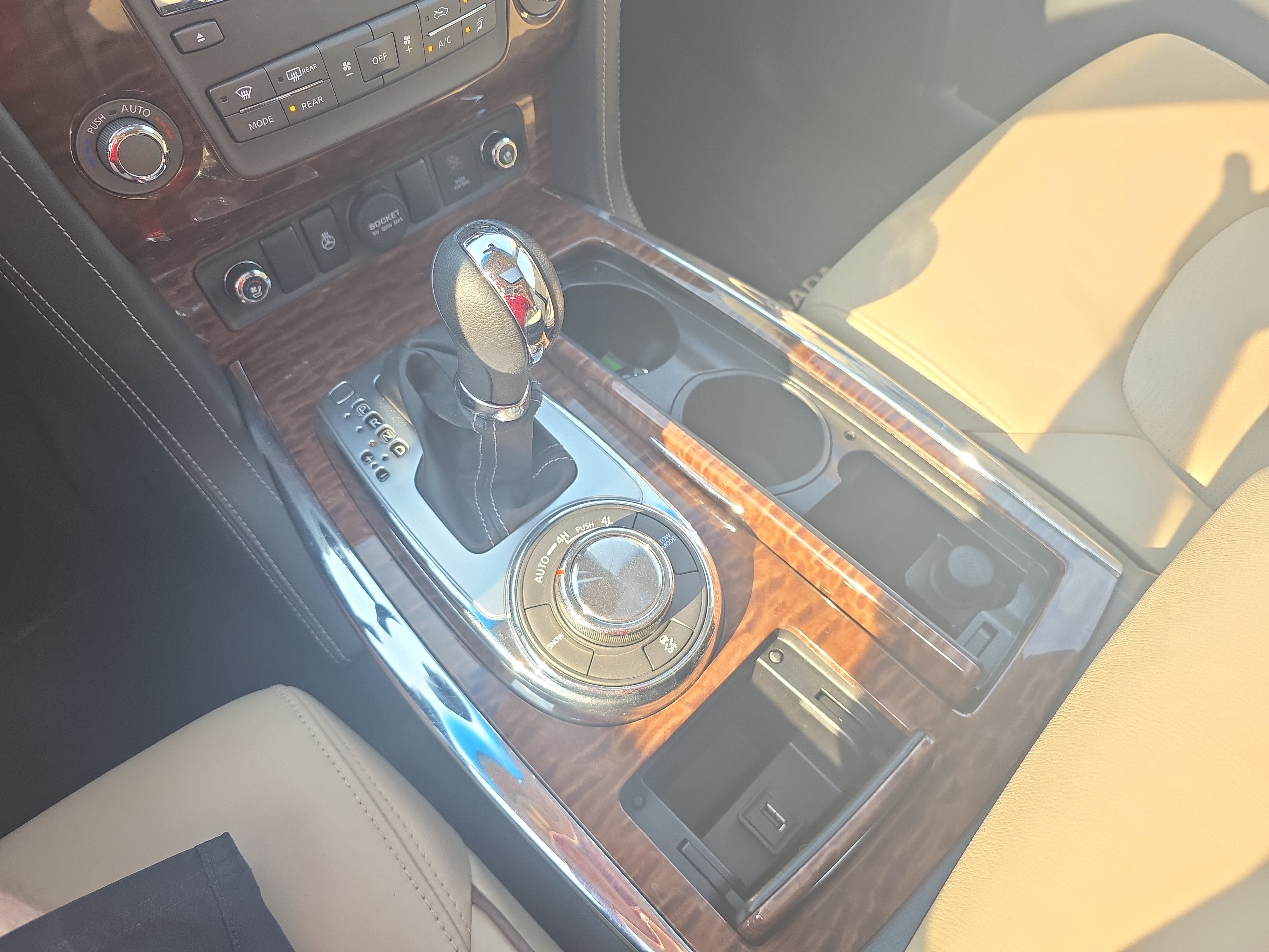 2017 Nissan Armada Platinum