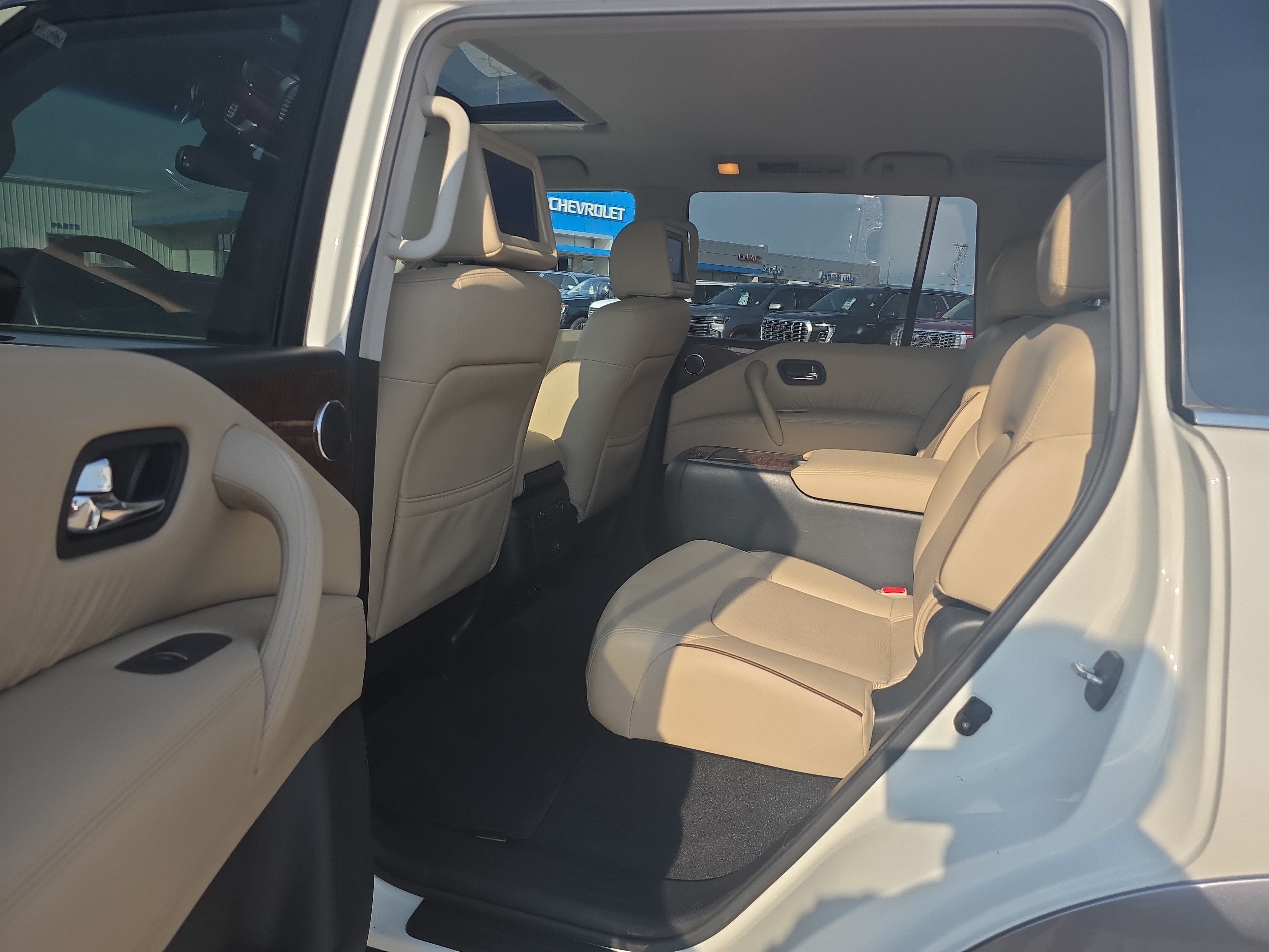 2017 Nissan Armada Platinum