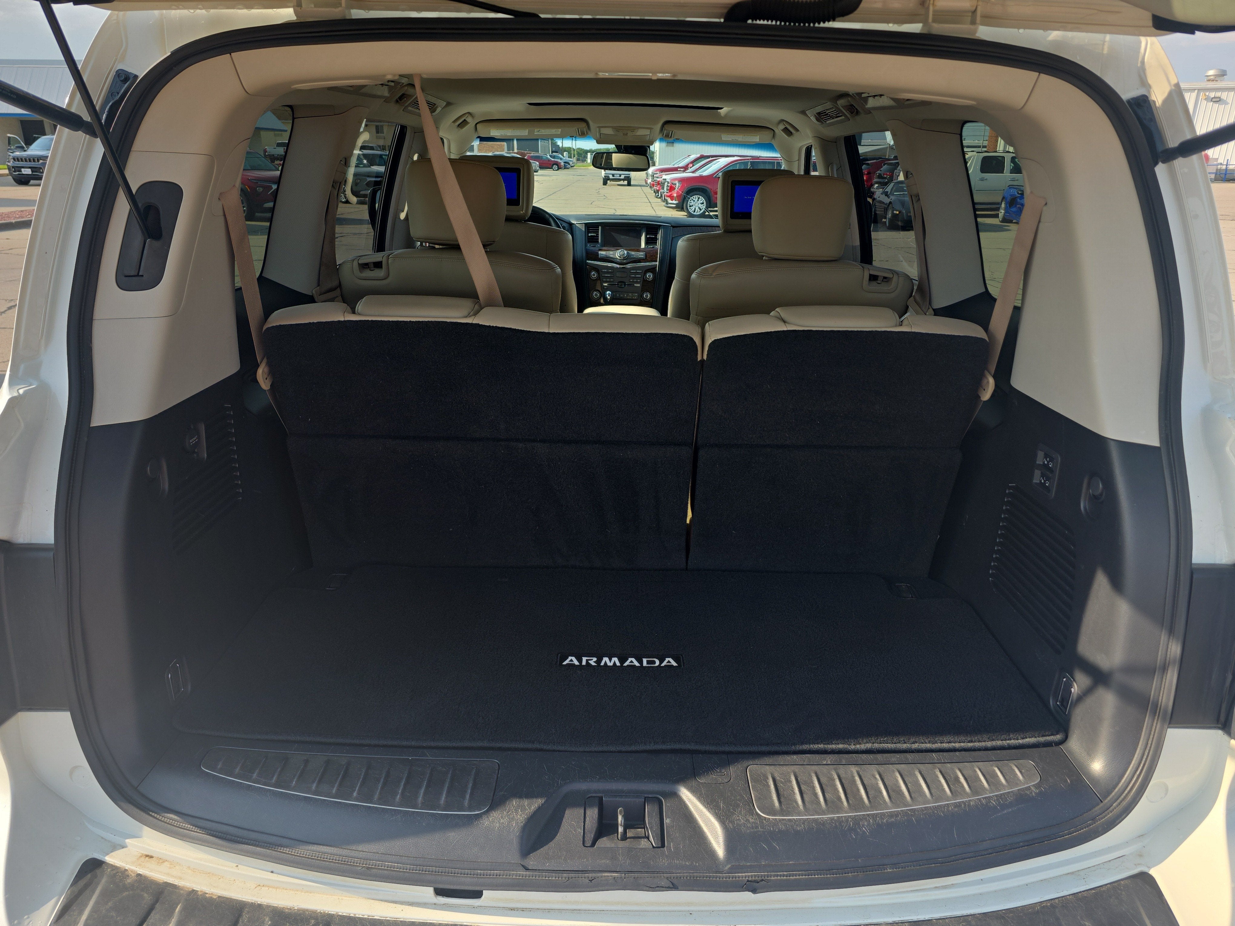 2017 Nissan Armada Platinum