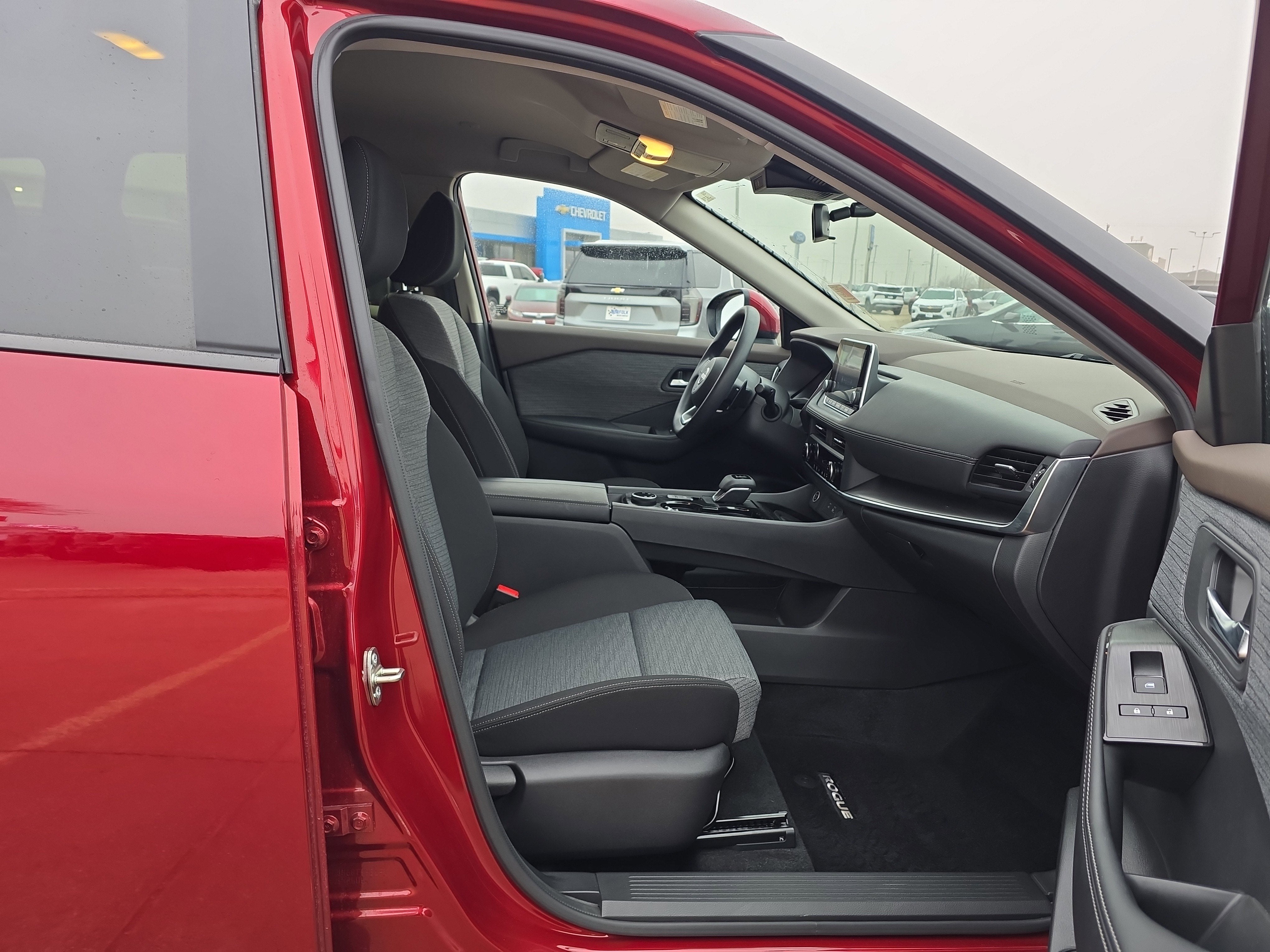 2023 Nissan Rogue SV Intelligent AWD